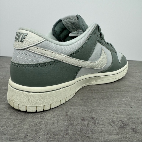 Nike Dunk Low Retro PRM Shoes Mica Green/Photon Dust DV7212-300 Men's Size 9 - Picture 9 of 12